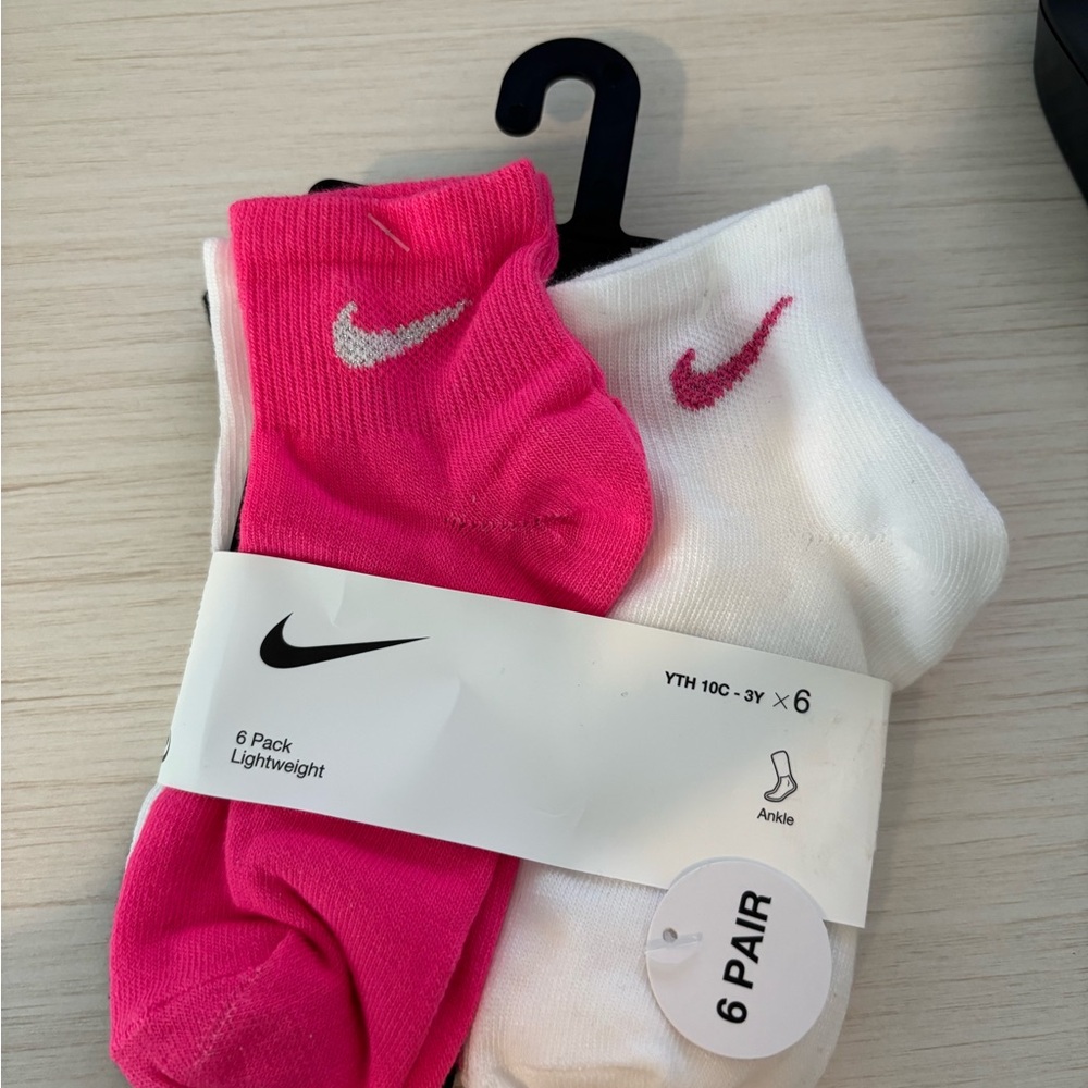 Nike Vibrant Ankle Socks Trio